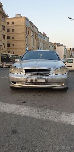 Mercedes C 240 2001, 175,500 km - 2.4 l - Bakı