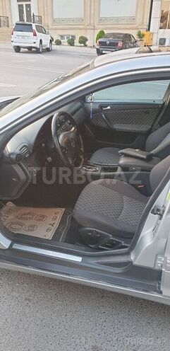 Mercedes C 240 2001, 175,500 km - 2.4 l - Bakı