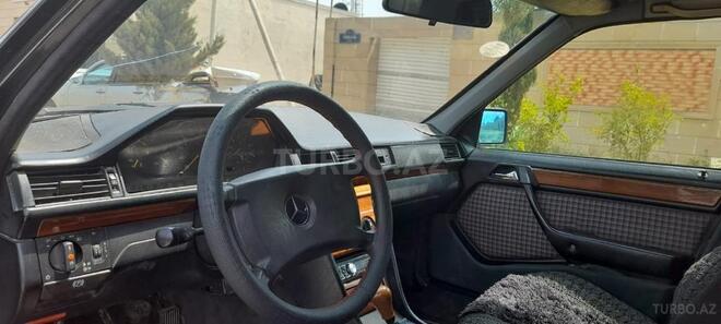 Mercedes E 250 1992, 357,000 km - 2.5 l - Bakı