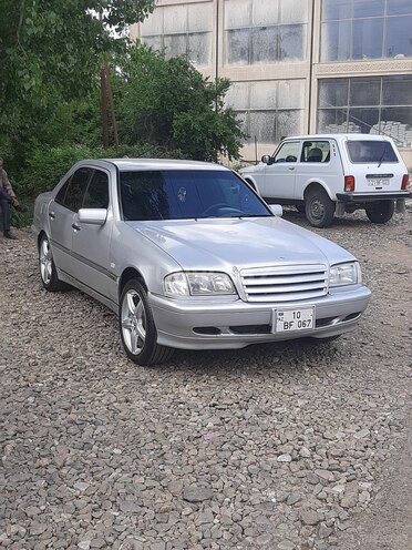 Mercedes C 220 1996, 428,000 km - 2.2 l - Gədəbəy