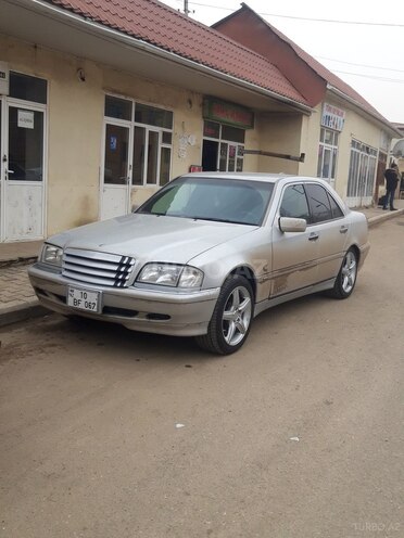 Mercedes C 220 1996, 428,000 km - 2.2 l - Gədəbəy