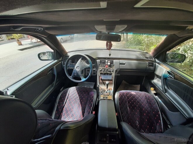 Mercedes E 220 2000, 379,000 km - 2.2 л - Lənkəran