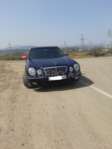 Mercedes E 220 2000, 379,000 km - 2.2 л - Lənkəran