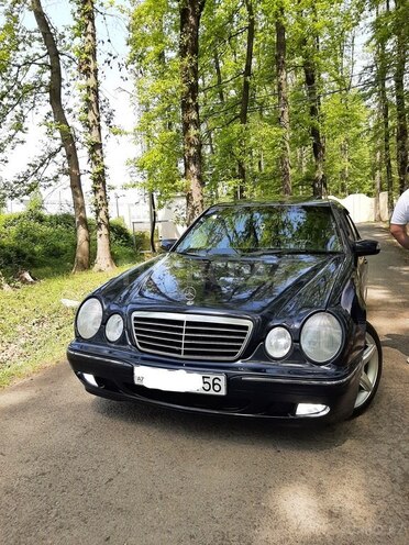 Mercedes E 220 2000, 379,000 km - 2.2 л - Lənkəran