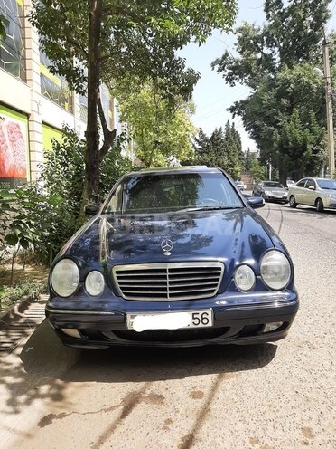 Mercedes E 220 2000, 379,000 km - 2.2 л - Lənkəran