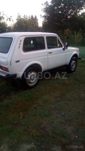 LADA (VAZ) Niva 1988, 400,000 km - 1.6 l - Lerik