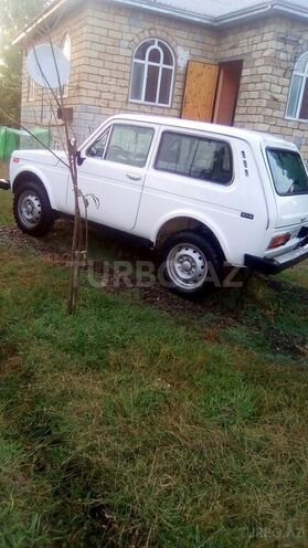 LADA (VAZ) Niva 1988, 400,000 km - 1.6 l - Lerik