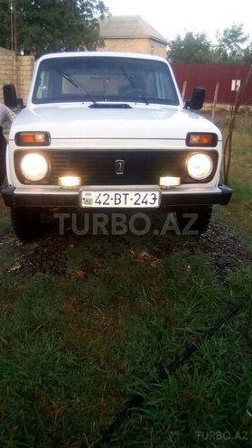 LADA (VAZ) Niva 1988, 400,000 km - 1.6 l - Lerik