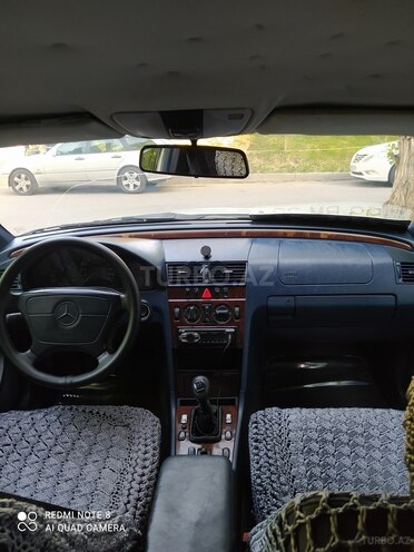 Mercedes C 220 1998, 70,000 km - 2.2 l - Bakı