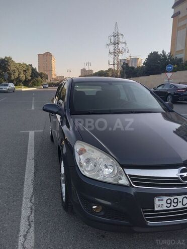 Opel Astra 2007, 215,000 km - 1.4 л - Bakı