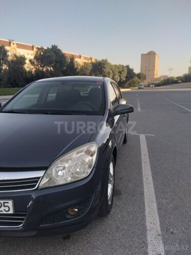 Opel Astra 2007, 215,000 km - 1.4 л - Bakı