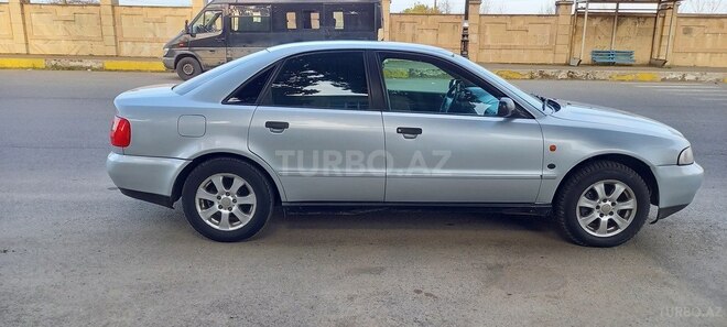 Audi A4 1996, 408,000 km - 1.8 l - Lənkəran