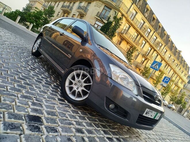 Toyota Corolla 2006, 177,000 km - 1.4 л - Bakı