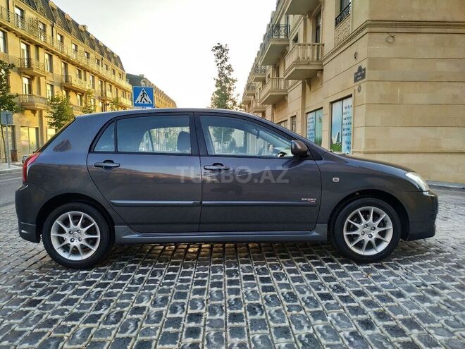 Toyota Corolla 2006, 177,000 km - 1.4 л - Bakı
