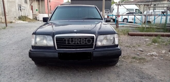 Mercedes E 200 1991, 400,000 km - 2.0 l - Şəki