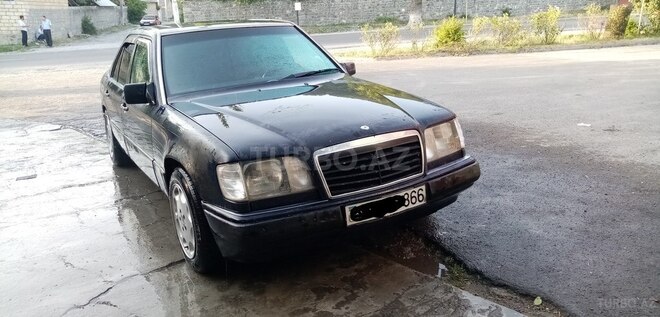 Mercedes E 200 1991, 400,000 km - 2.0 l - Şəki