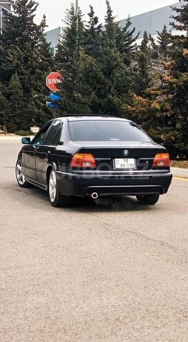 BMW 528 2000, 570,000 km - 2.8 л - Bakı