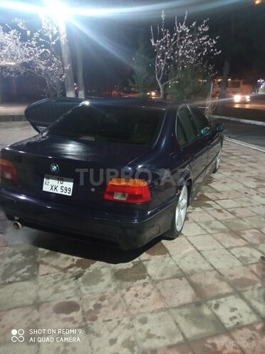 BMW 528 2000, 570,000 km - 2.8 л - Bakı