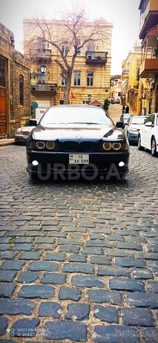 BMW 528 2000, 570,000 km - 2.8 л - Bakı