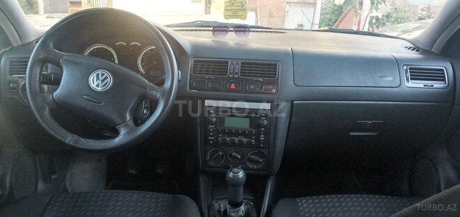Volkswagen Jetta 2004, 230,000 km - 2.0 л - Bakı