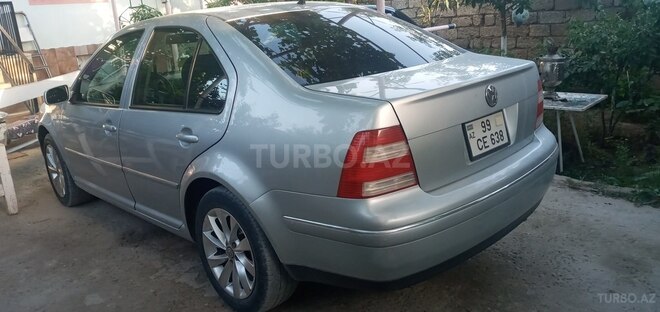 Volkswagen Jetta 2004, 230,000 km - 2.0 л - Bakı