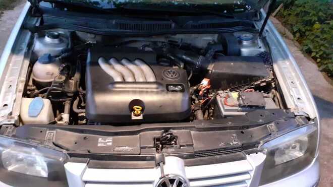 Volkswagen Jetta 2004, 230,000 km - 2.0 л - Bakı