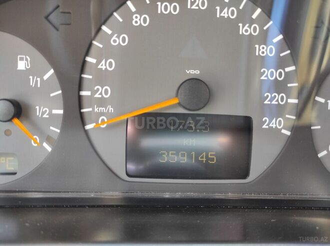 Mercedes E 220 1999, 359,145 km - 2.2 l - Bakı