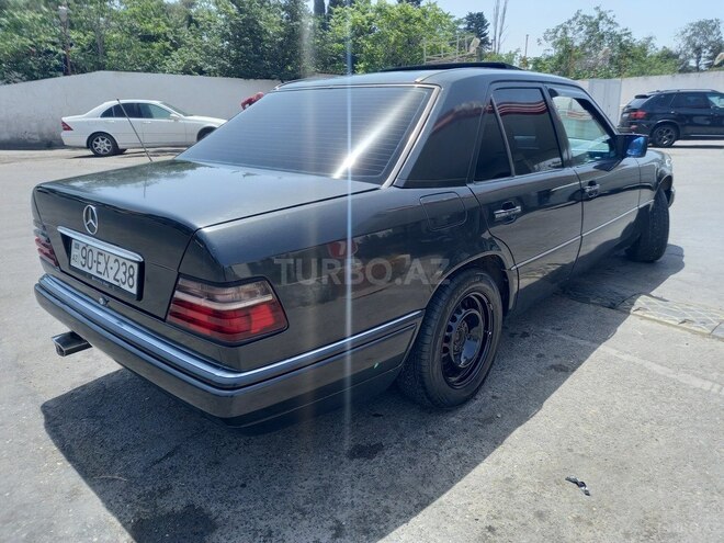 Mercedes E 200 1993, 471,073 km - 2.0 l - Bakı