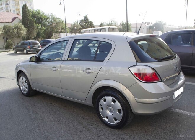Opel Astra 2005, 175,000 km - 1.4 l - Bakı