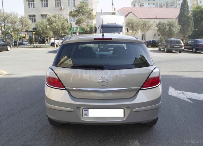 Opel Astra 2005, 175,000 km - 1.4 l - Bakı