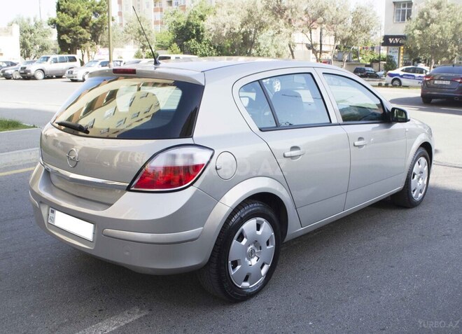Opel Astra 2005, 175,000 km - 1.4 l - Bakı