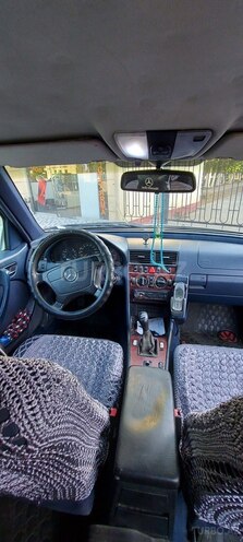 Mercedes C 220 1999, 30,000 km - 2.2 l - Biləsuvar