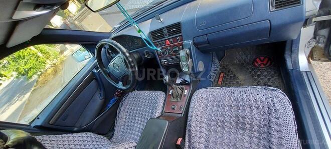 Mercedes C 220 1999, 30,000 km - 2.2 l - Biləsuvar