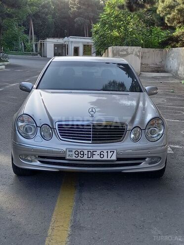 Mercedes E 220 2002, 290,000 km - 2.2 l - Bakı