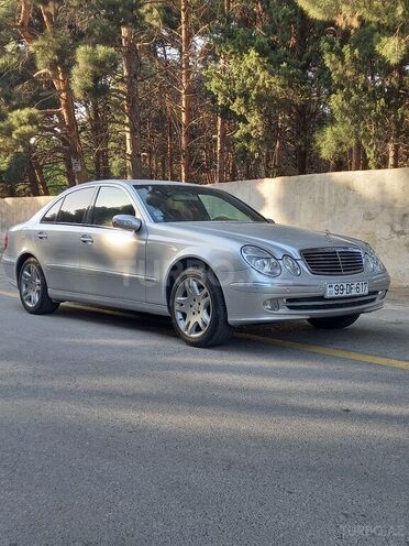 Mercedes E 220 2002, 290,000 km - 2.2 l - Bakı