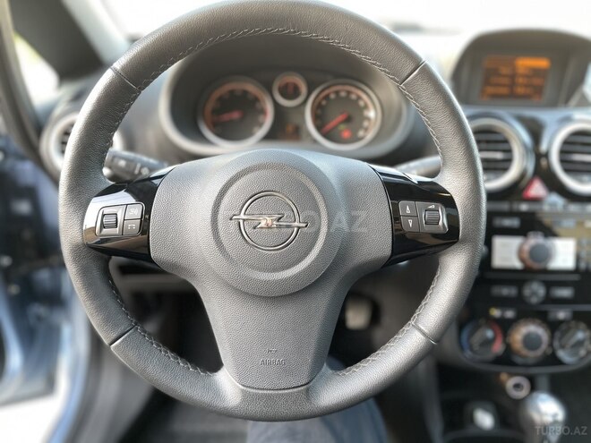 Opel Corsa 2014, 79,500 km - 1.4 л - Bakı