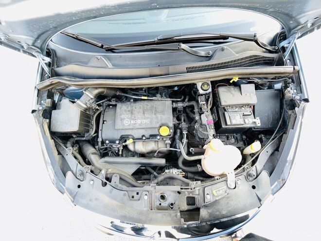 Opel Corsa 2014, 79,500 km - 1.4 л - Bakı