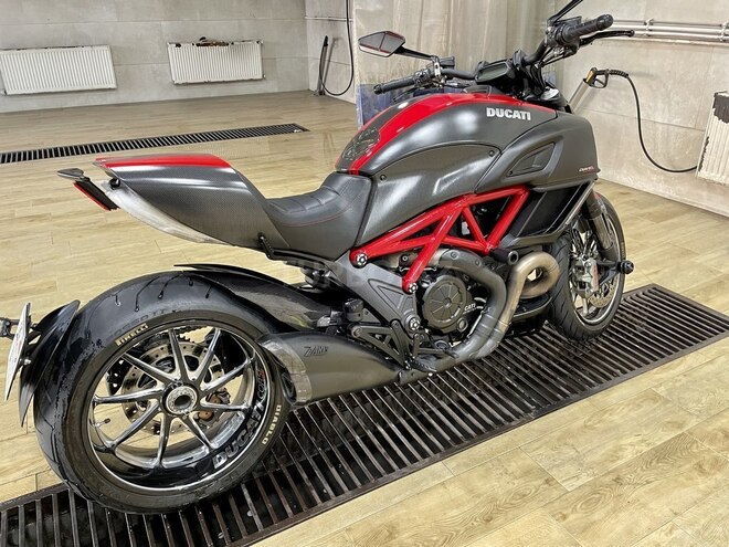 Ducati  2015, 24,000 km - 1.2 l - Bakı