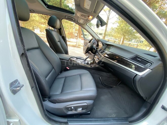BMW 528 2014, 119,000 km - 2.0 l - Sumqayıt