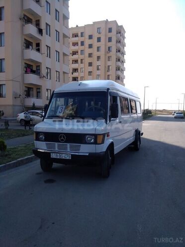Mercedes 208 D 1992, 132,548 km - 2.9 л - Hacıqabul