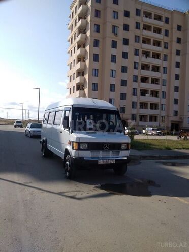 Mercedes 208 D 1992, 132,548 km - 2.9 л - Hacıqabul