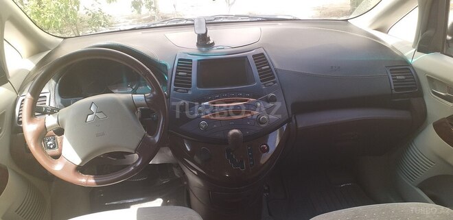 Mitsubishi Grandis 2004, 152,752 km - 2.4 l - Bakı