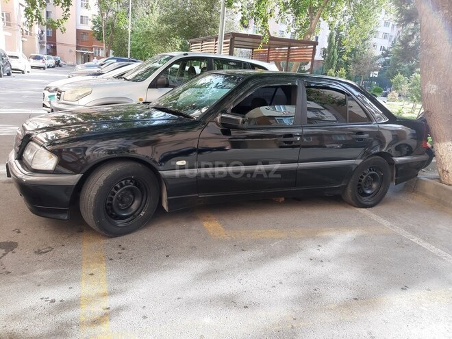 Mercedes C 250 1999, 437,000 km - 2.5 l - Bakı
