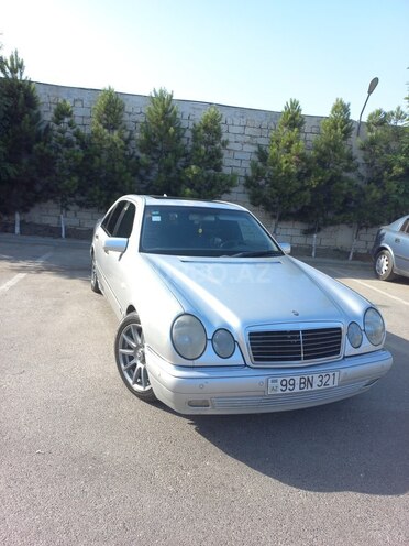 Mercedes E 280 1999, 359,000 km - 2.8 л - Bakı