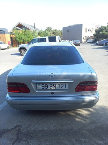 Mercedes E 280 1999, 359,000 km - 2.8 л - Bakı