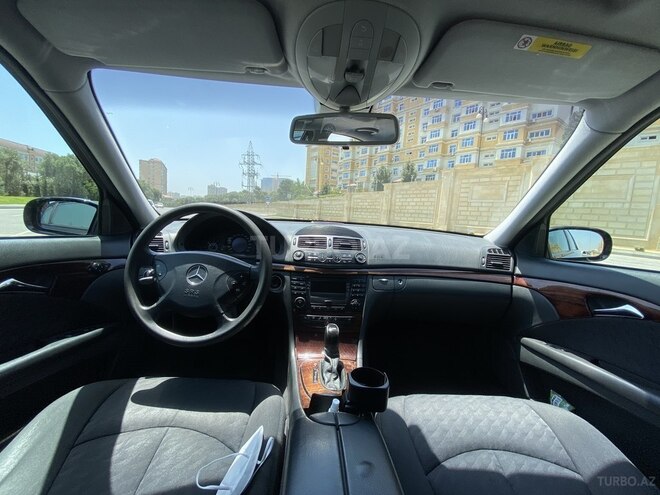 Mercedes E 240 2002, 196,650 km - 2.6 l - Bakı