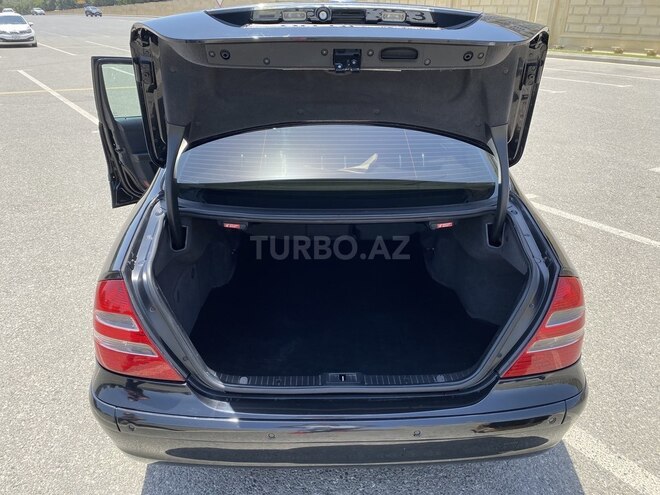 Mercedes E 240 2002, 196,650 km - 2.6 l - Bakı