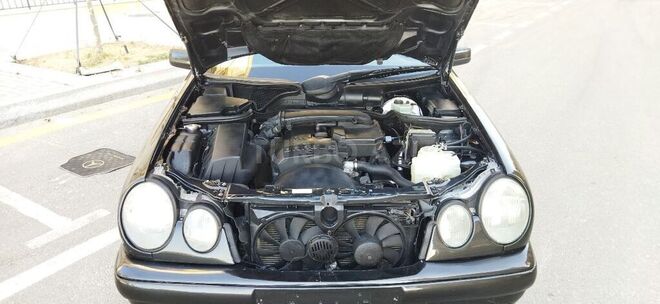 Mercedes E 230 1996, 258,000 km - 2.3 л - Bakı