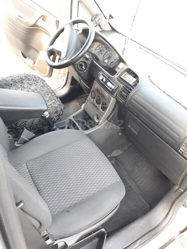 Opel Zafira 2003, 398,000 km - 2.0 l - Balakən