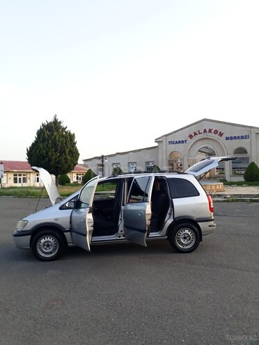 Opel Zafira 2003, 398,000 km - 2.0 l - Balakən